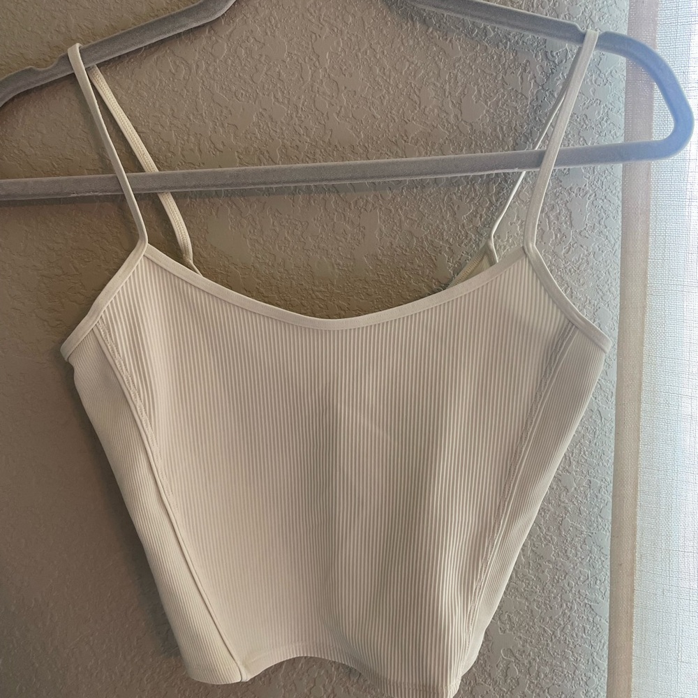 Lululemon open bank tank